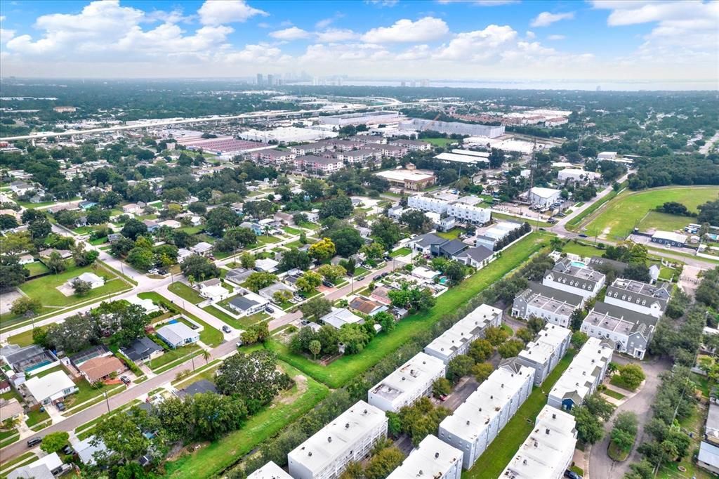 出租: $3,000 (3 贝兹, 3 浴室, 1913 平方英尺)