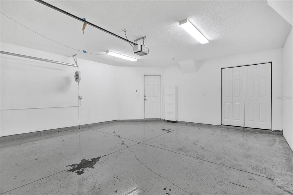 出租: $3,000 (3 贝兹, 3 浴室, 1913 平方英尺)