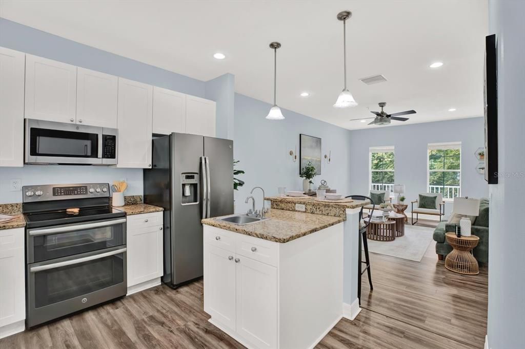 出租: $3,000 (3 贝兹, 3 浴室, 1913 平方英尺)