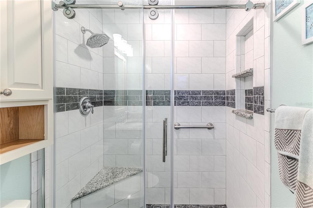 Под контрактом: $239,000 (2 спален, 2 ванн, 1146 Квадратных фут)