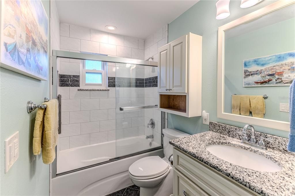 Под контрактом: $239,000 (2 спален, 2 ванн, 1146 Квадратных фут)