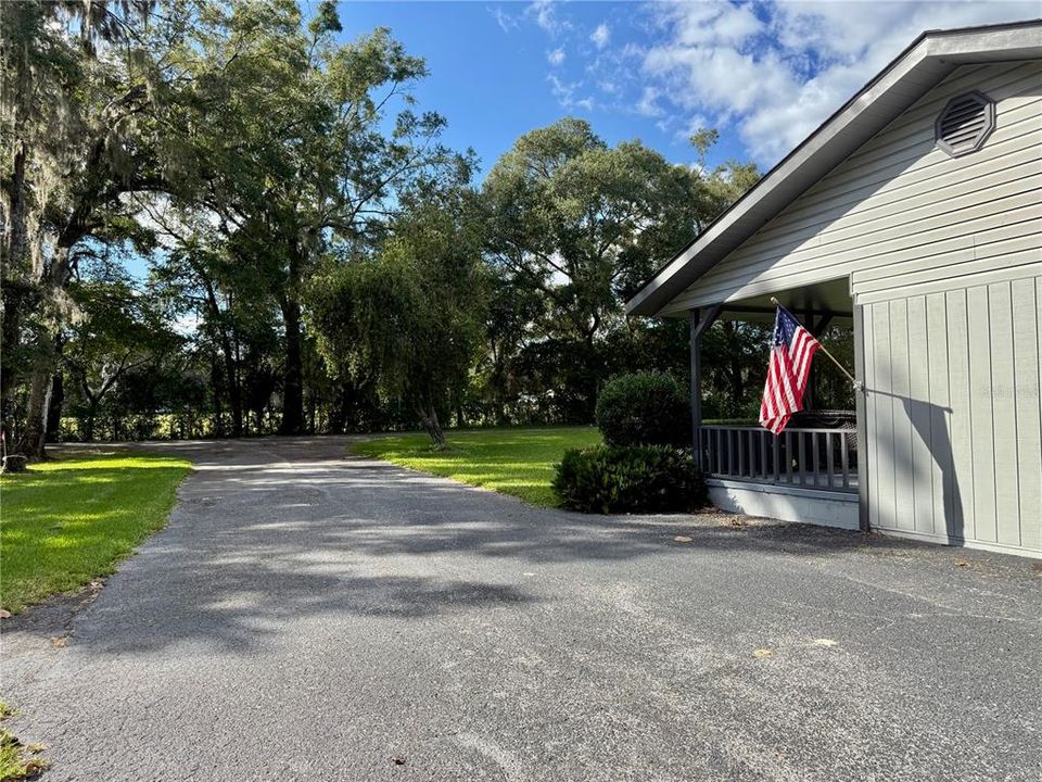 Active With Contract: $315,000 (3 beds, 2 baths, 1779 Square Feet)
