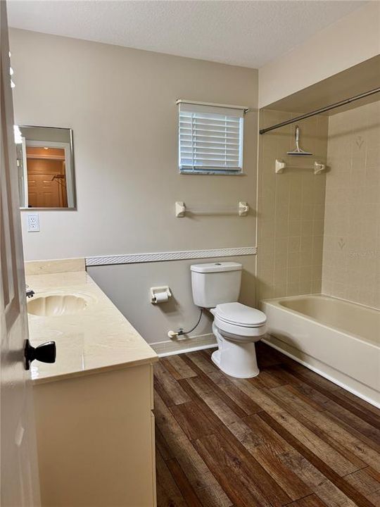 For Sale: $240,000 (2 beds, 2 baths, 1474 Square Feet)