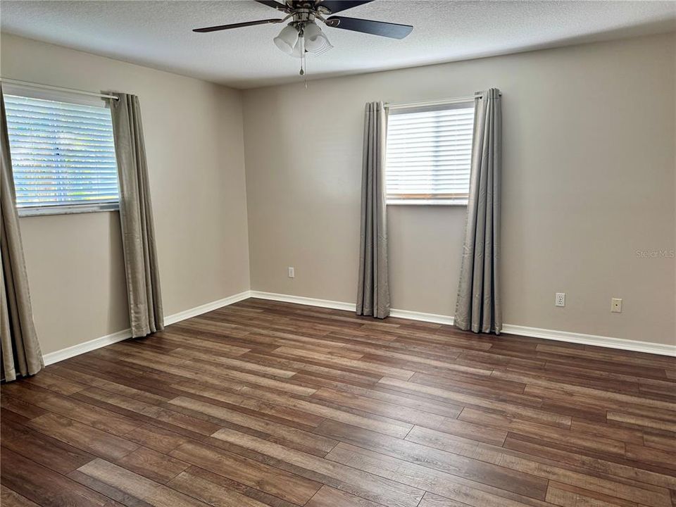 For Sale: $240,000 (2 beds, 2 baths, 1474 Square Feet)