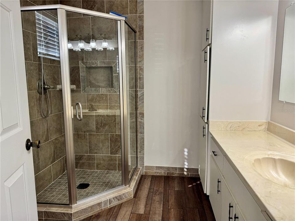 For Sale: $240,000 (2 beds, 2 baths, 1474 Square Feet)