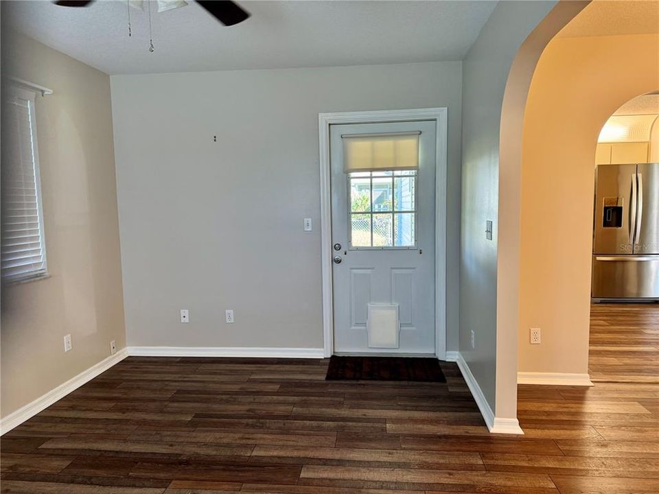 For Sale: $240,000 (2 beds, 2 baths, 1474 Square Feet)