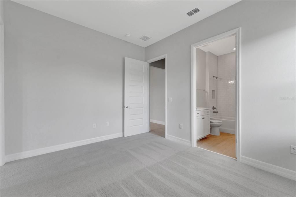 待售: $899,990 (5 贝兹, 3 浴室, 2929 平方英尺)