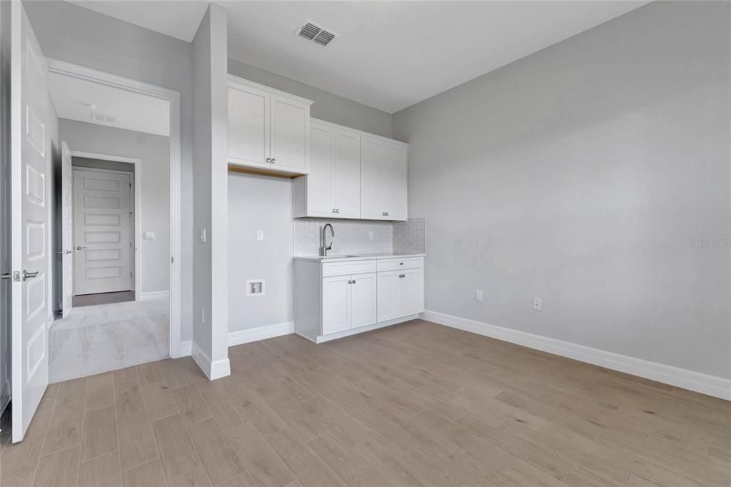 待售: $899,990 (5 贝兹, 3 浴室, 2929 平方英尺)