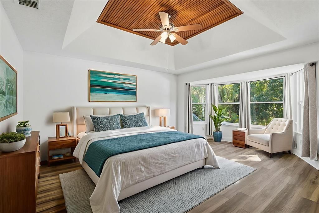 合同活跃: $440,000 (3 贝兹, 2 浴室, 1650 平方英尺)