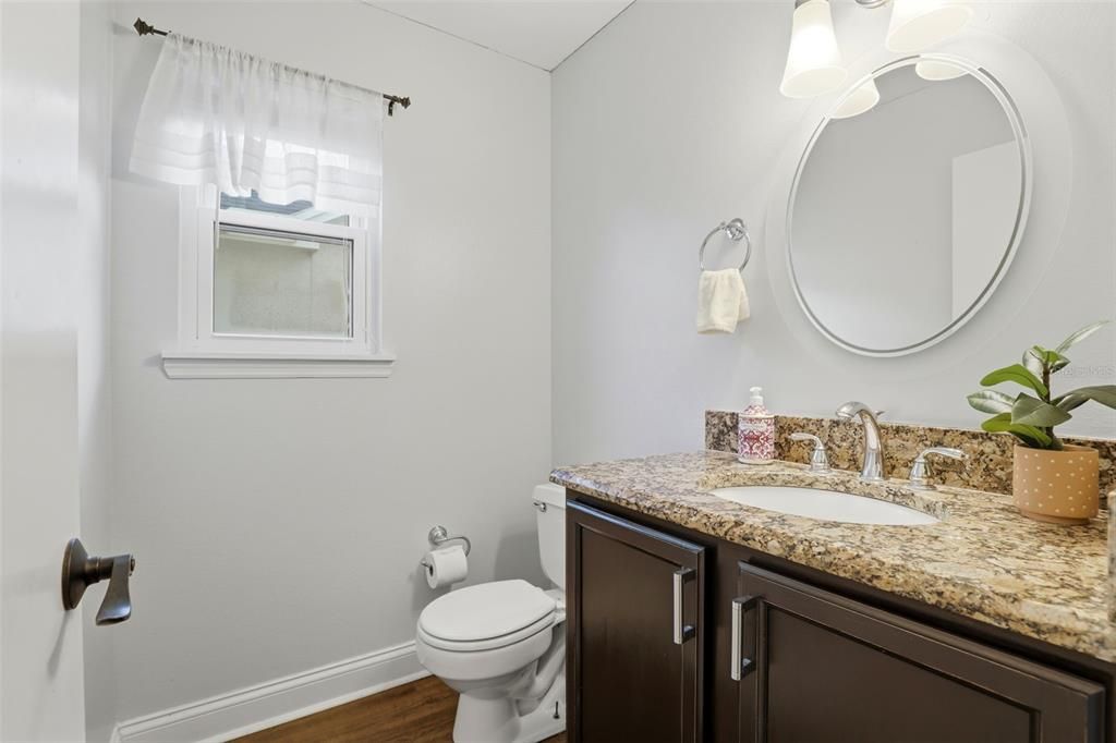 合同活跃: $440,000 (3 贝兹, 2 浴室, 1650 平方英尺)