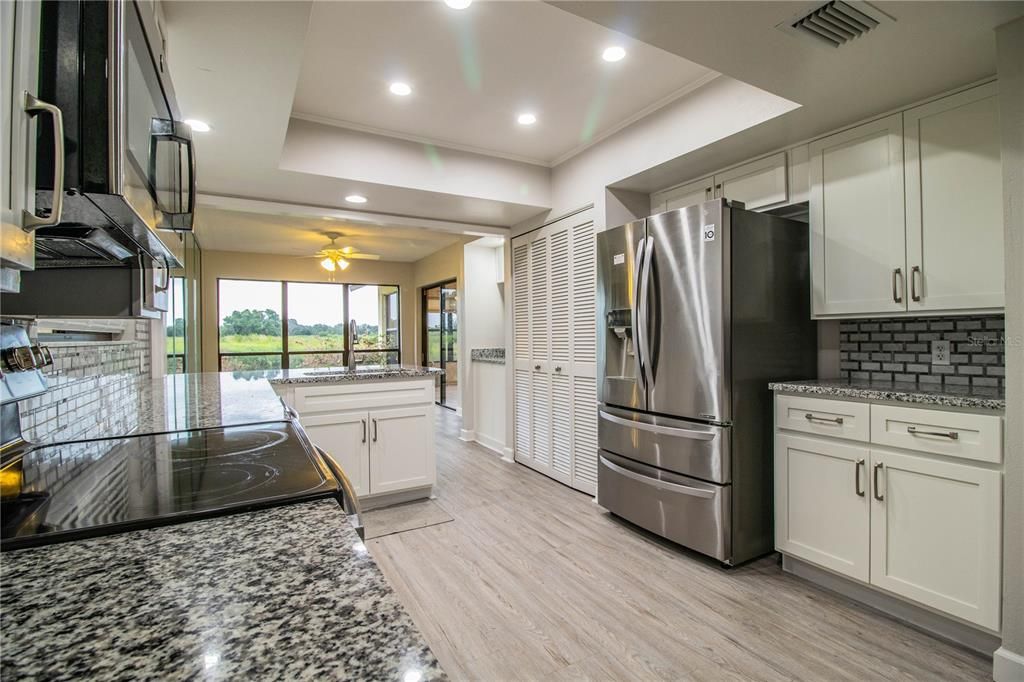 For Rent: $1,850 (3 beds, 3 baths, 1819 Square Feet)