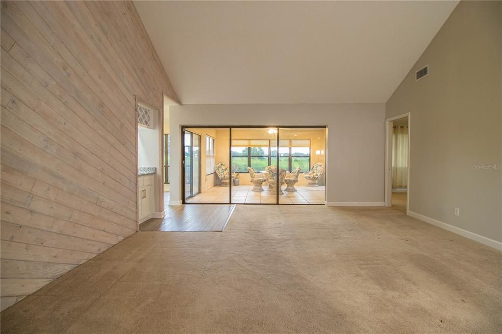 For Rent: $1,850 (3 beds, 3 baths, 1819 Square Feet)