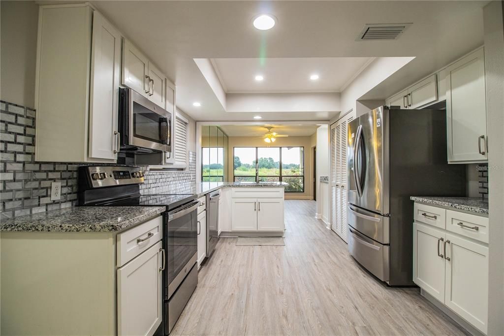 For Rent: $1,850 (3 beds, 3 baths, 1819 Square Feet)