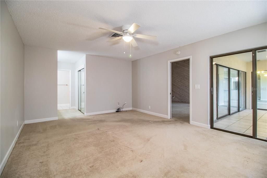 For Rent: $1,850 (3 beds, 3 baths, 1819 Square Feet)