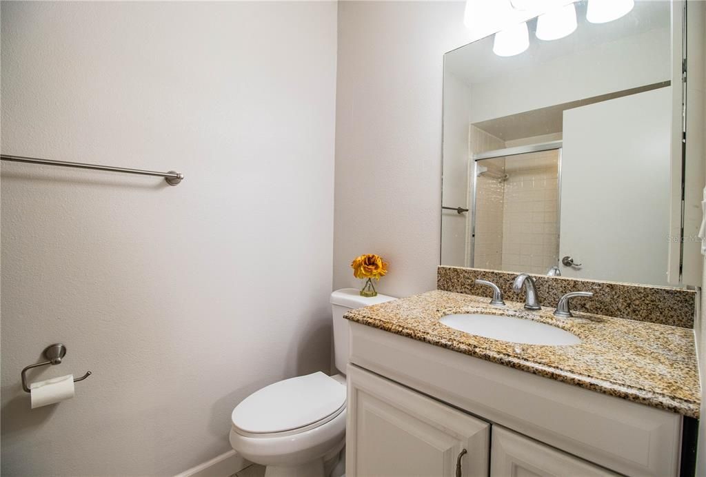 For Rent: $1,850 (3 beds, 3 baths, 1819 Square Feet)