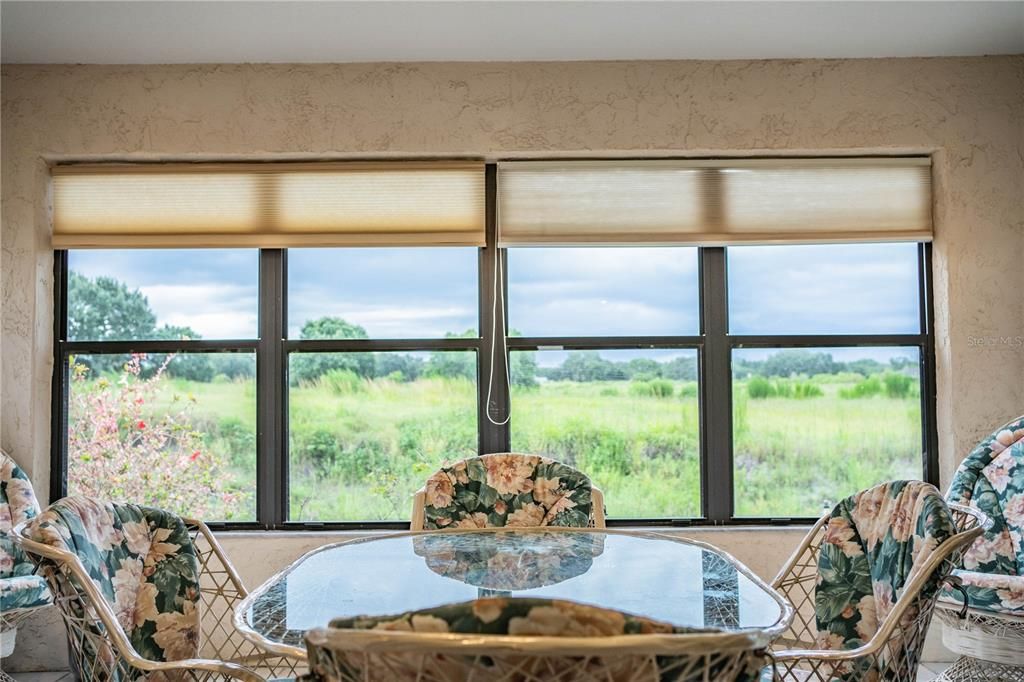 For Rent: $1,850 (3 beds, 3 baths, 1819 Square Feet)