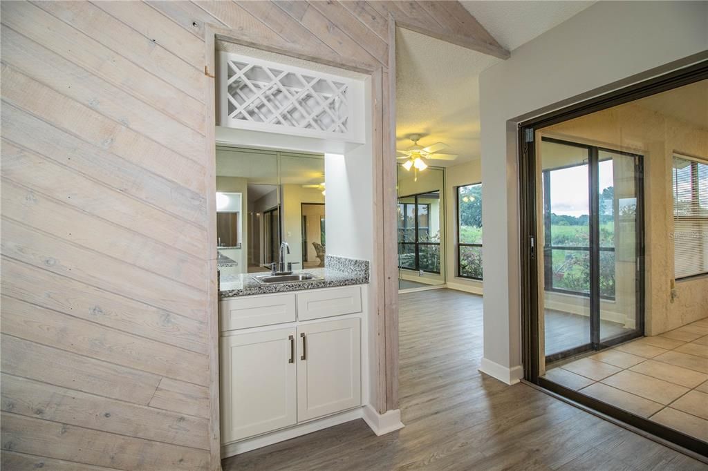 For Rent: $1,850 (3 beds, 3 baths, 1819 Square Feet)