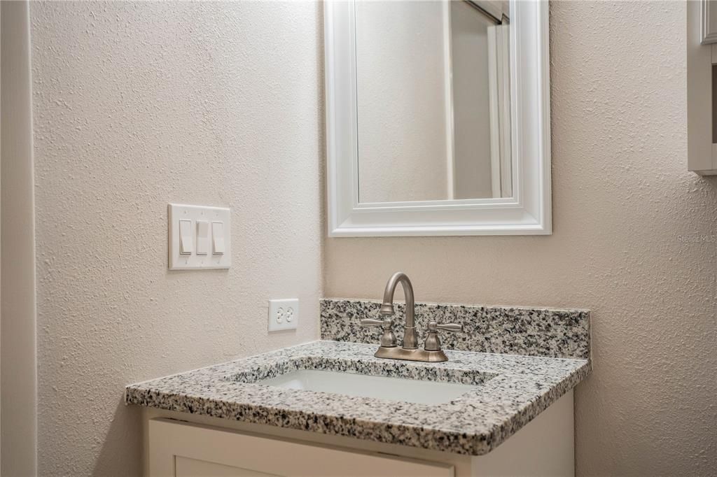 For Rent: $1,850 (3 beds, 3 baths, 1819 Square Feet)