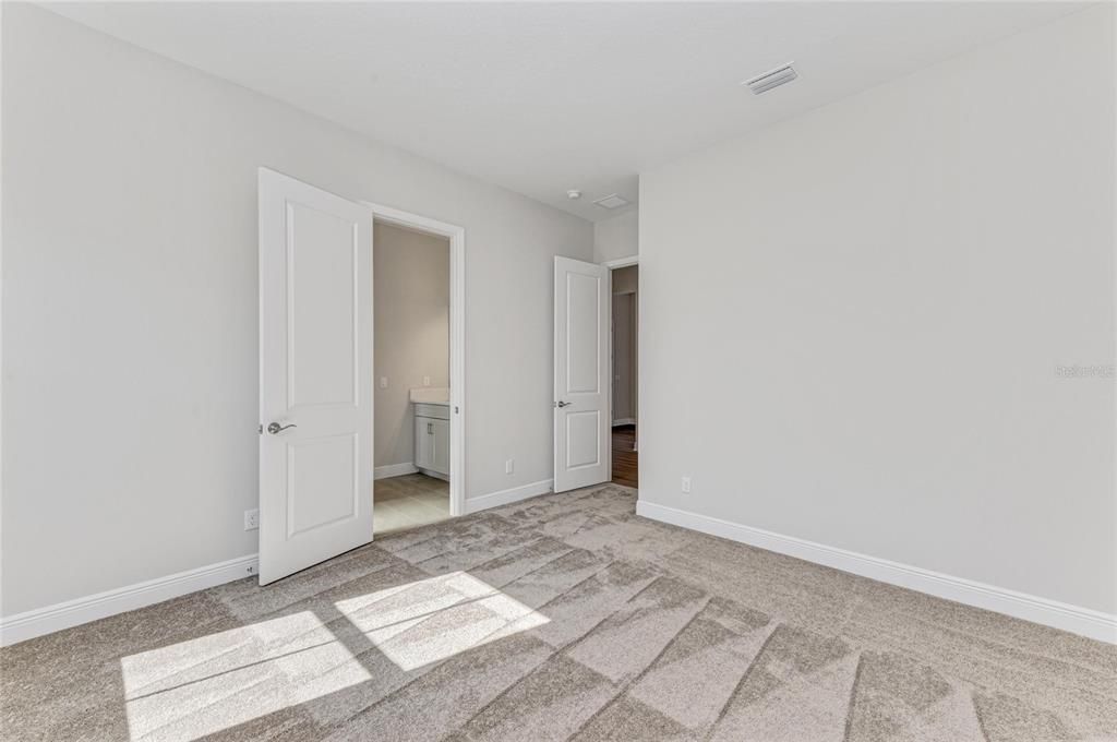 На продажу: $999,990 (4 спален, 3 ванн, 3642 Квадратных фут)