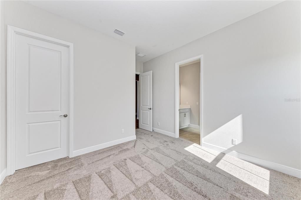 На продажу: $999,990 (4 спален, 3 ванн, 3642 Квадратных фут)