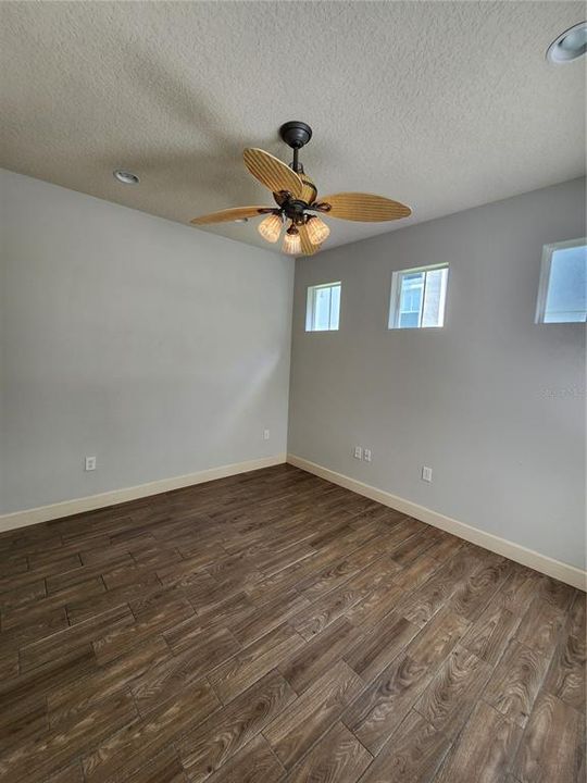 For Rent: $2,975 (4 beds, 2 baths, 2742 Square Feet)