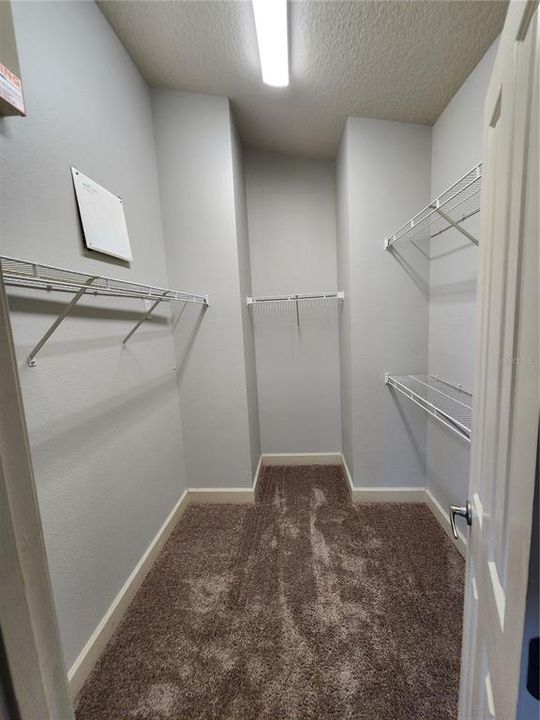 For Rent: $2,975 (4 beds, 2 baths, 2742 Square Feet)