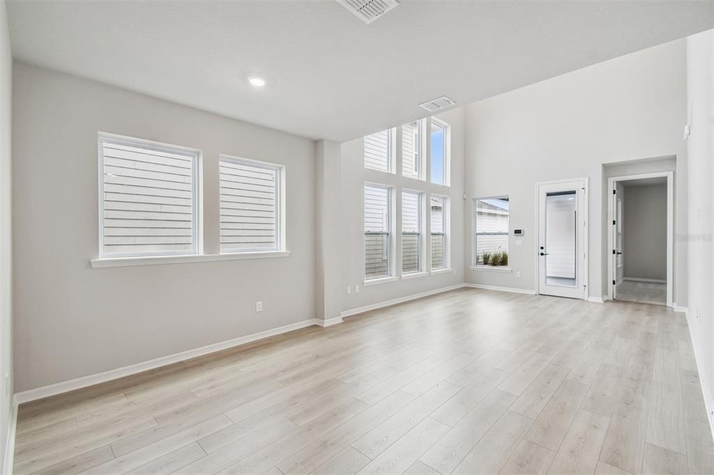 На продажу: $519,990 (3 спален, 2 ванн, 1626 Квадратных фут)