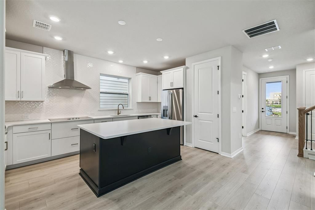 На продажу: $519,990 (3 спален, 2 ванн, 1626 Квадратных фут)