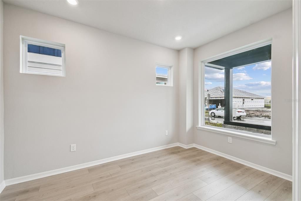 На продажу: $519,990 (3 спален, 2 ванн, 1626 Квадратных фут)