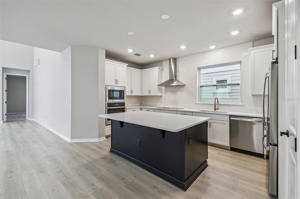 На продажу: $519,990 (3 спален, 2 ванн, 1626 Квадратных фут)