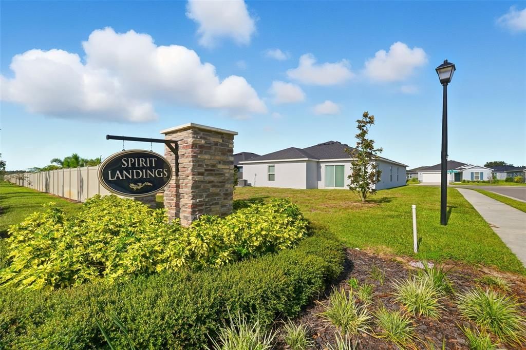 合同活跃: $279,000 (3 贝兹, 2 浴室, 1546 平方英尺)