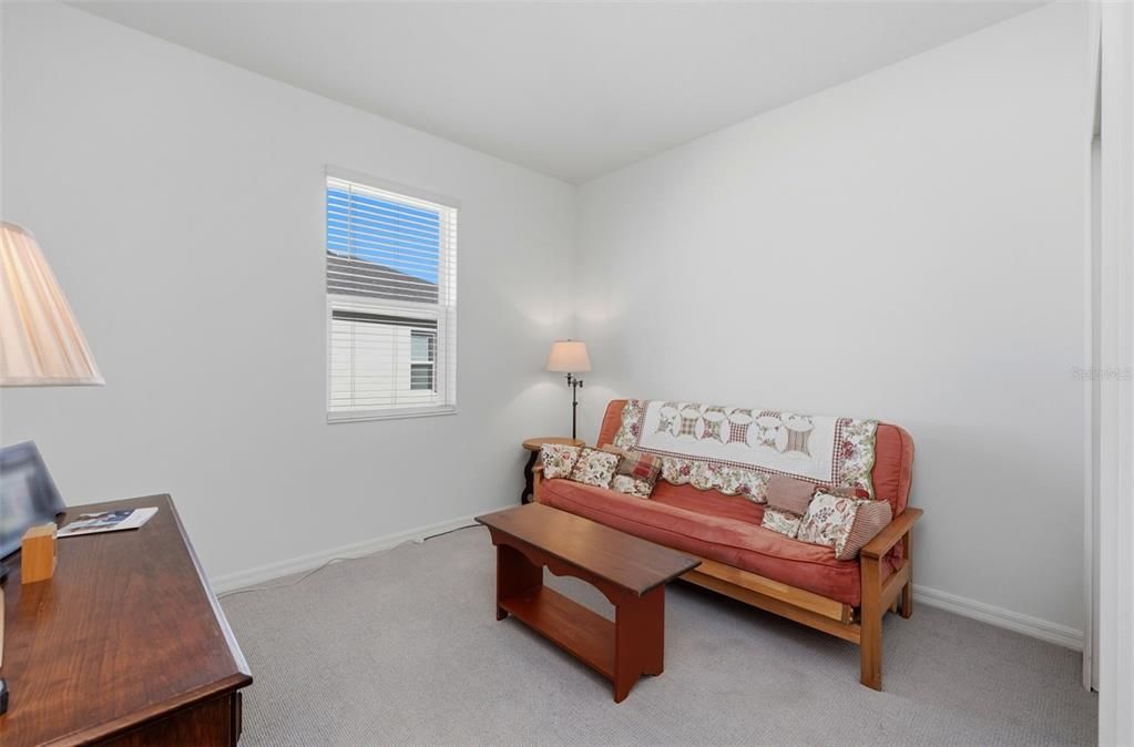 合同活跃: $279,000 (3 贝兹, 2 浴室, 1546 平方英尺)