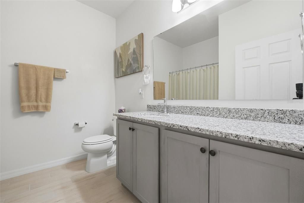 合同活跃: $279,000 (3 贝兹, 2 浴室, 1546 平方英尺)