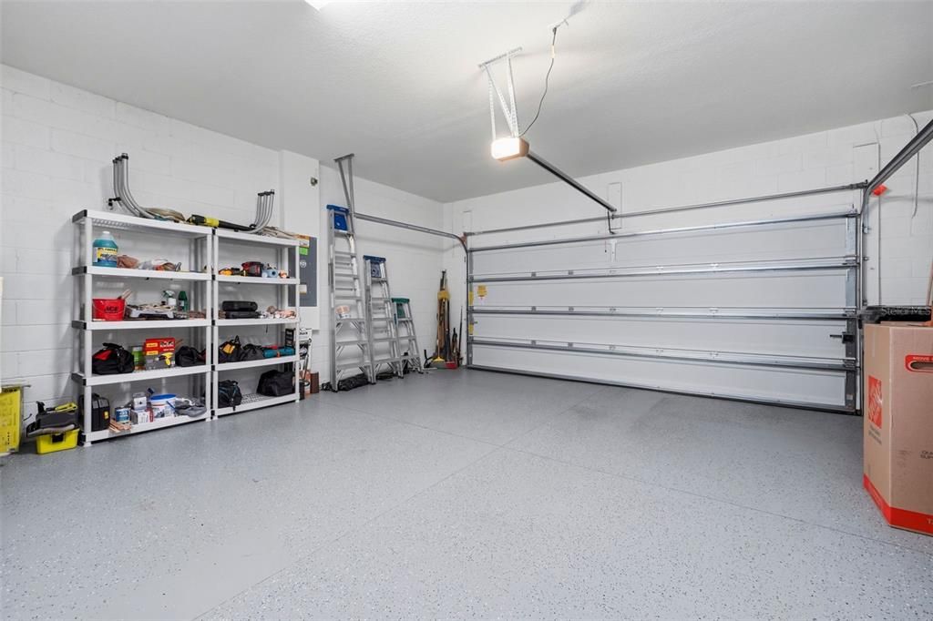 合同活跃: $279,000 (3 贝兹, 2 浴室, 1546 平方英尺)