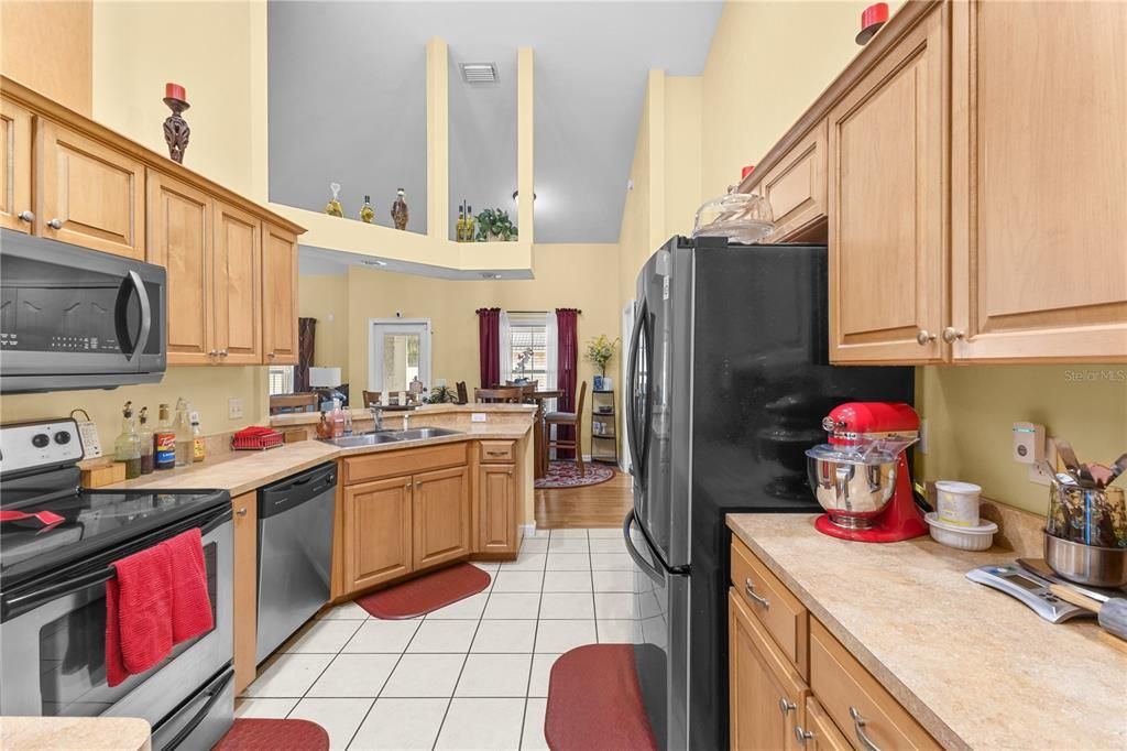 待售: $349,000 (3 贝兹, 2 浴室, 1705 平方英尺)