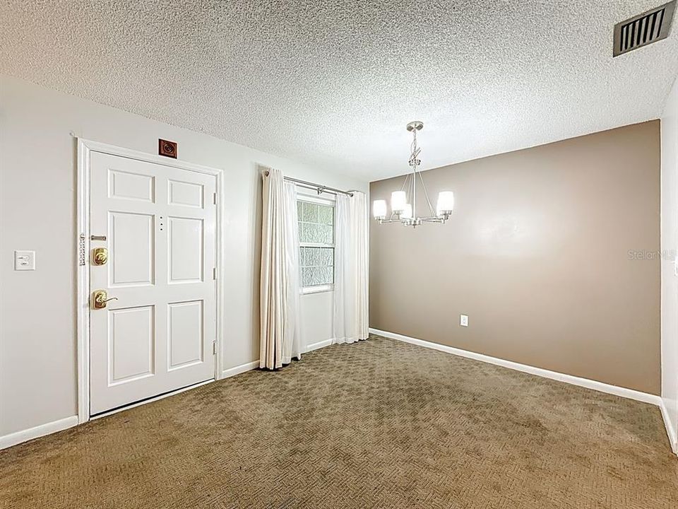 Active With Contract: $179,000 (2 beds, 1 baths, 1000 Square Feet)