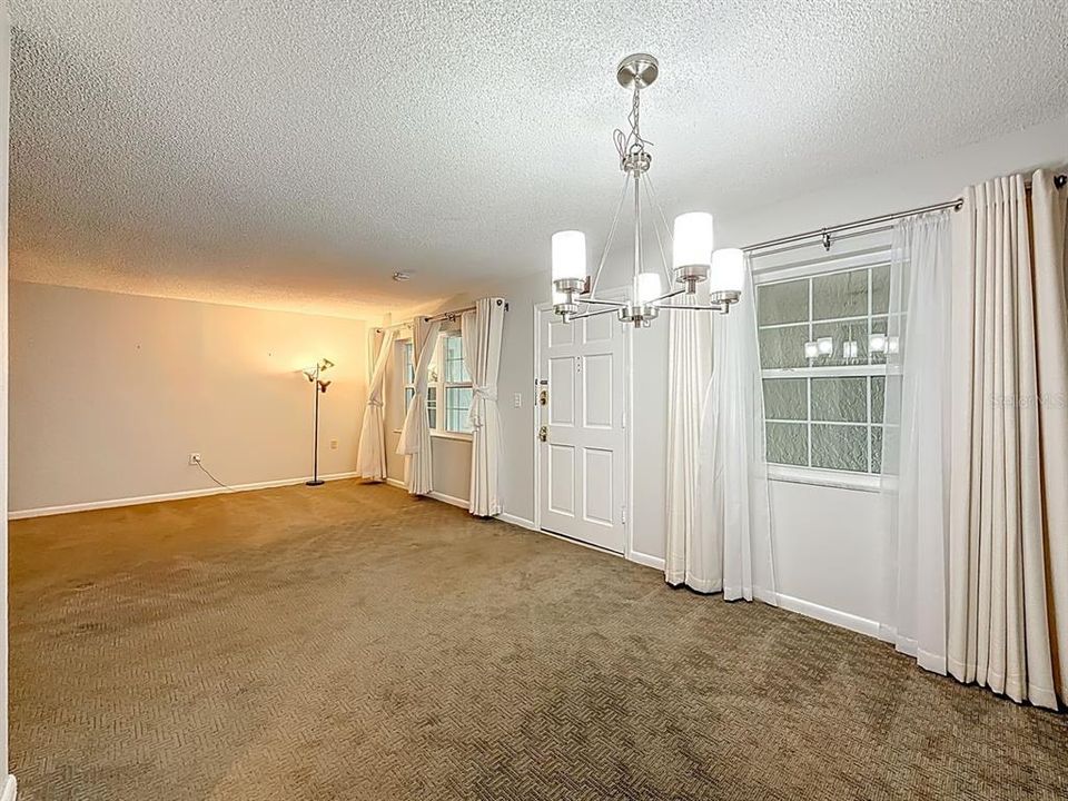 Active With Contract: $179,000 (2 beds, 1 baths, 1000 Square Feet)