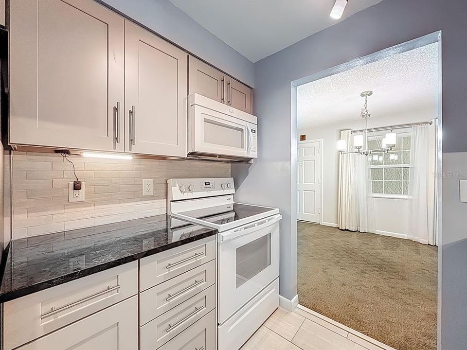 Active With Contract: $179,000 (2 beds, 1 baths, 1000 Square Feet)