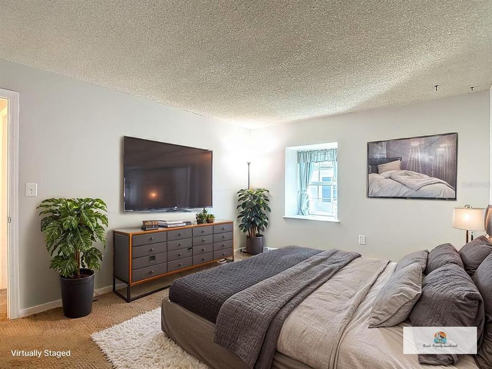 Active With Contract: $179,000 (2 beds, 1 baths, 1000 Square Feet)