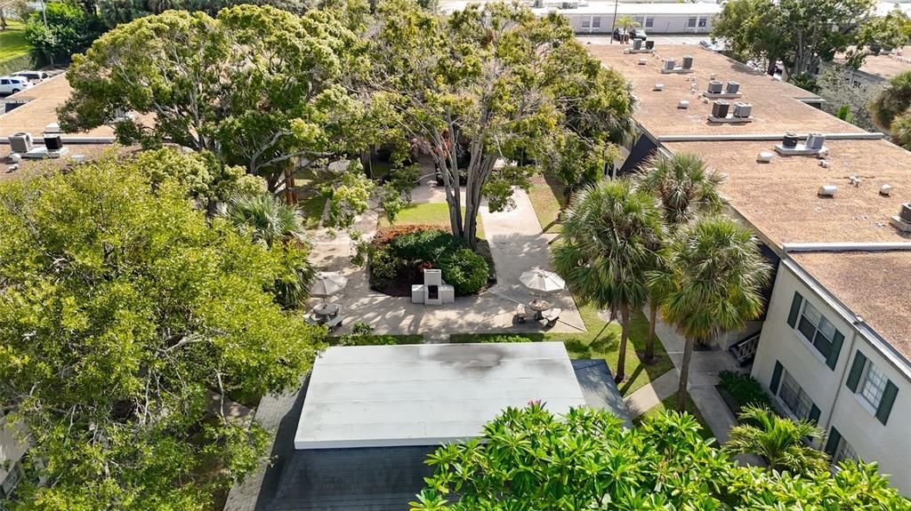 Active With Contract: $179,000 (2 beds, 1 baths, 1000 Square Feet)