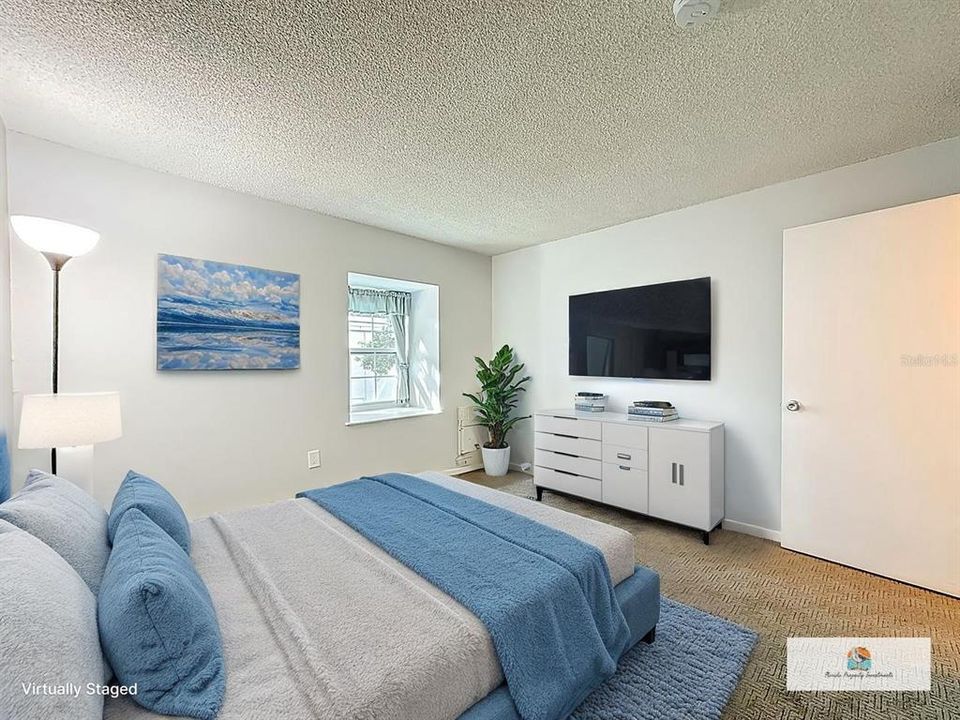 Active With Contract: $179,000 (2 beds, 1 baths, 1000 Square Feet)