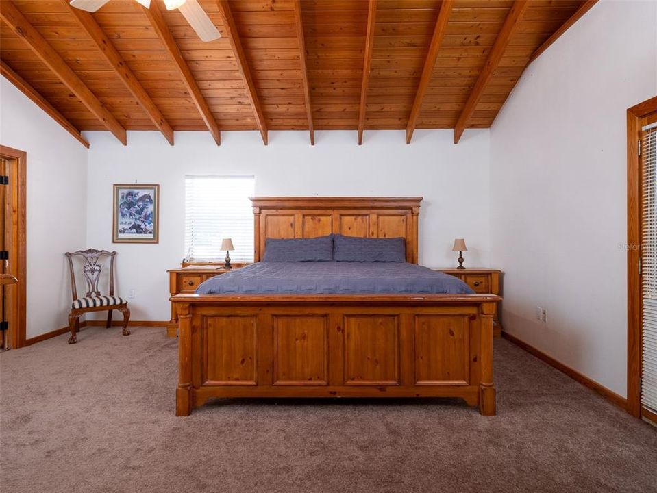 For Sale: $2,755,000 (3 beds, 3 baths, 4024 Square Feet)