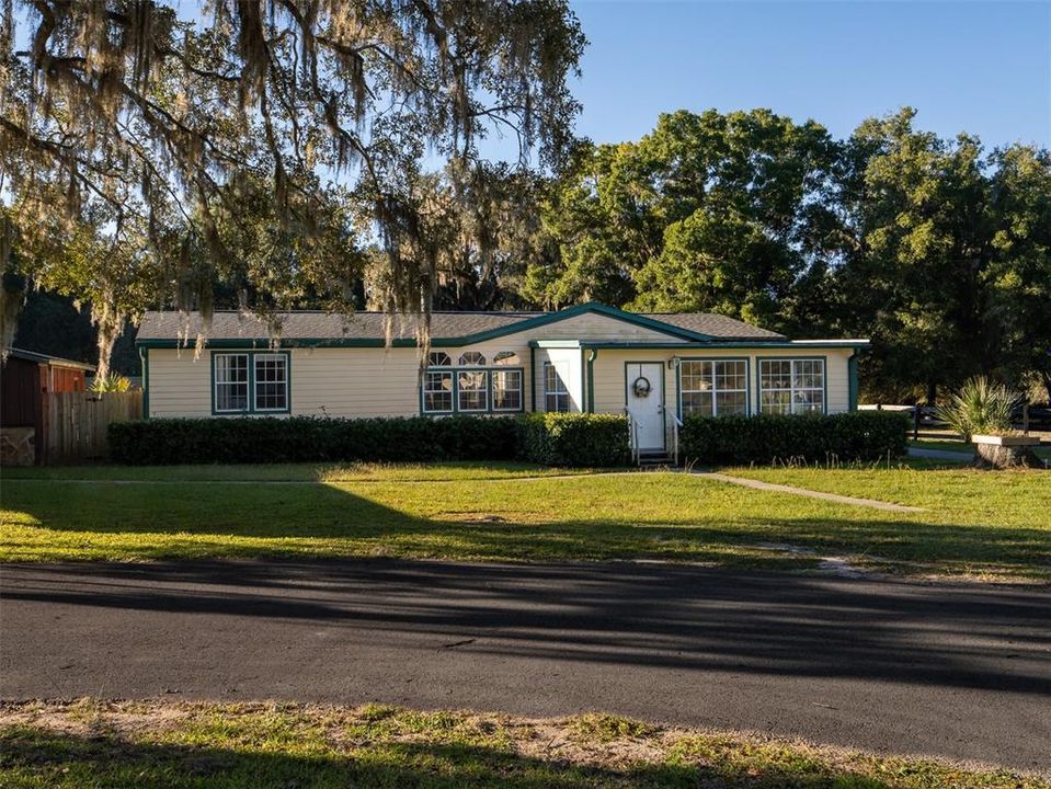 En Venta: $2,755,000 (3 camas, 3 baños, 4024 Pies cuadrados)