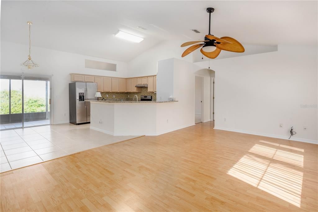 For Sale: $420,000 (3 beds, 2 baths, 1634 Square Feet)