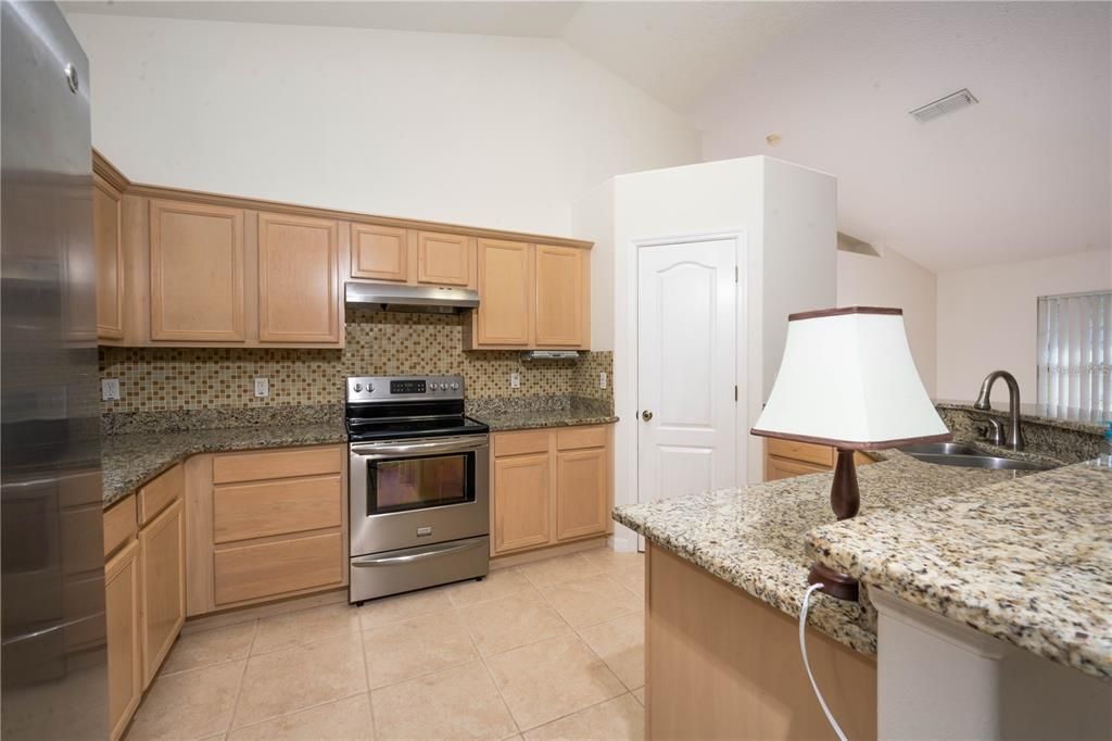 For Sale: $420,000 (3 beds, 2 baths, 1634 Square Feet)