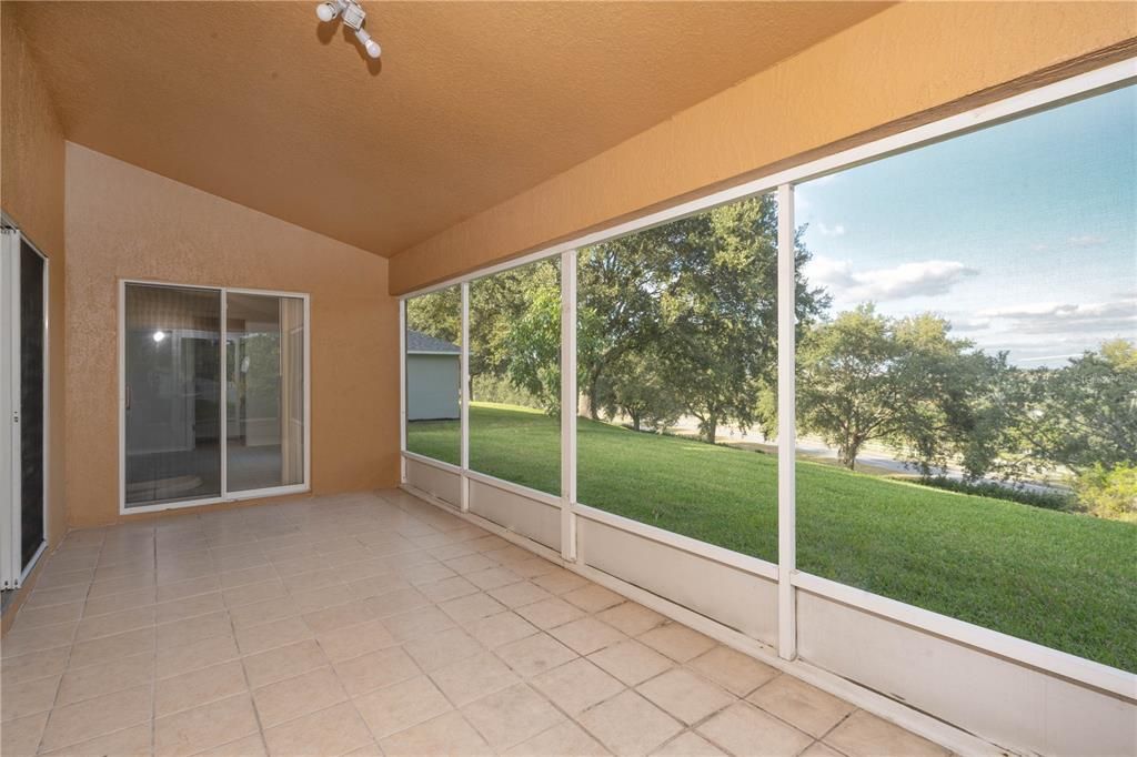 For Sale: $420,000 (3 beds, 2 baths, 1634 Square Feet)