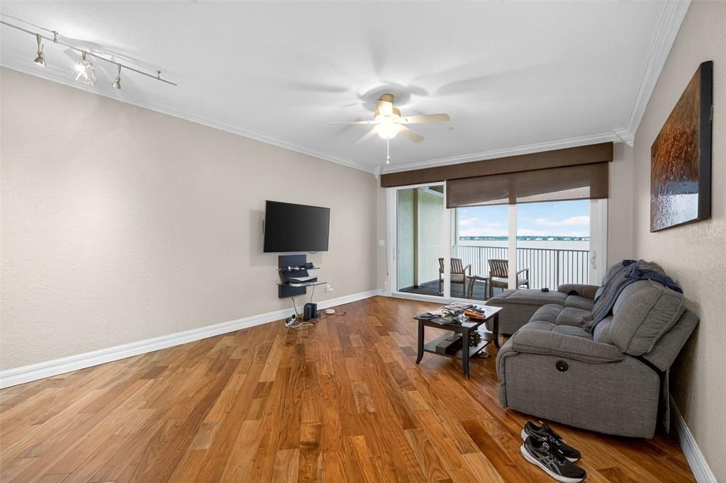 待售: $725,000 (3 贝兹, 3 浴室, 1791 平方英尺)