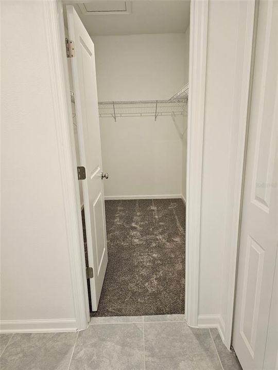 На продажу: $406,000 (4 спален, 2 ванн, 1853 Квадратных фут)