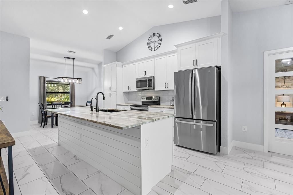 For Sale: $499,000 (3 beds, 2 baths, 1476 Square Feet)