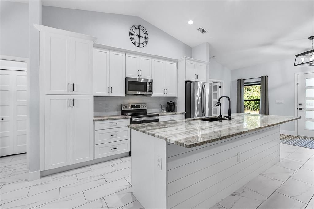 For Sale: $499,000 (3 beds, 2 baths, 1476 Square Feet)